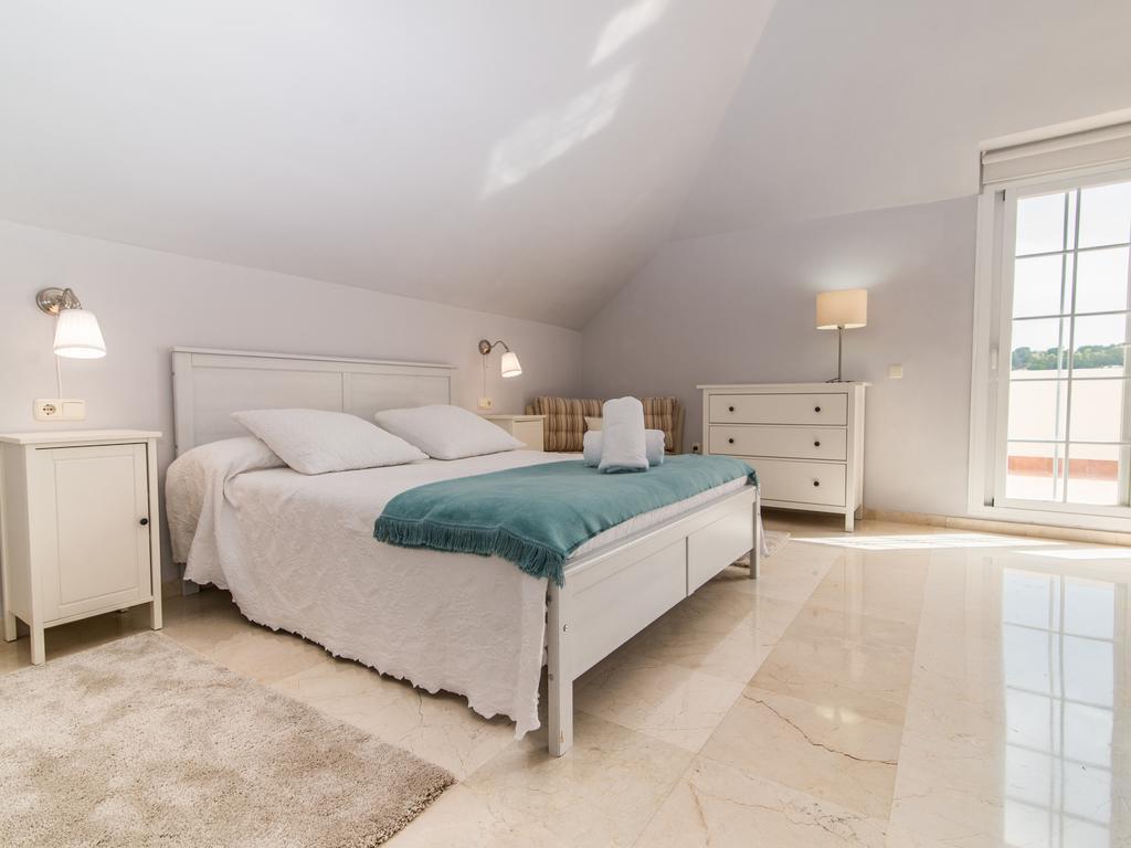 River Garden Spacious Penthouse Marbella Bagian luar foto
