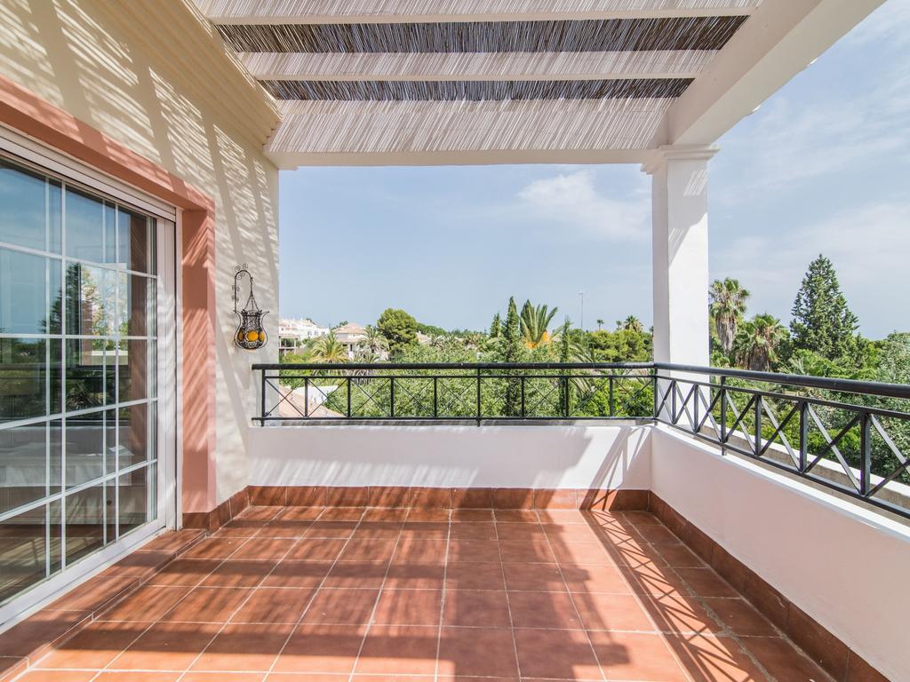 River Garden Spacious Penthouse Marbella Bagian luar foto