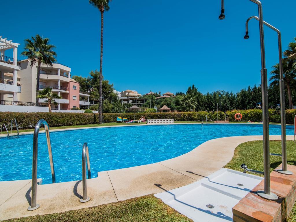 River Garden Spacious Penthouse Marbella Bagian luar foto